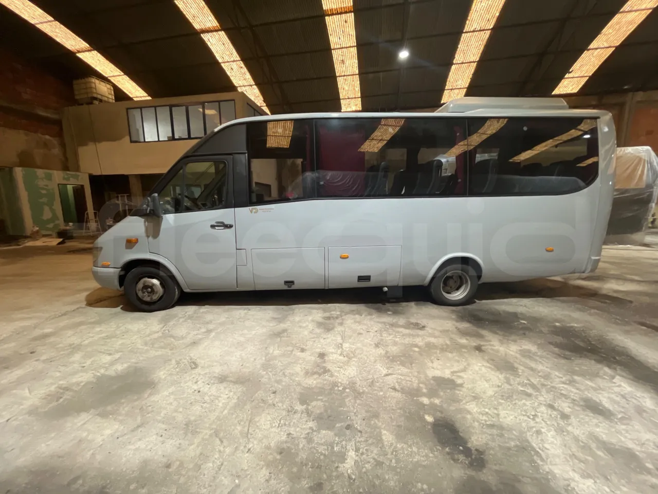 Mercedes-Benz Sprinter 416CD  - Euro3 - 115kW - 6.985mt - external compartments photo