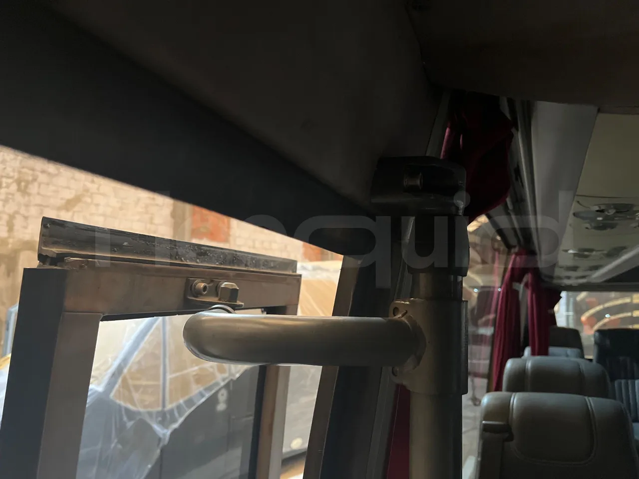 Mercedes-Benz Sprinter 416CD  - Euro3 - 115kW - 6.985mt - footrest detail photo