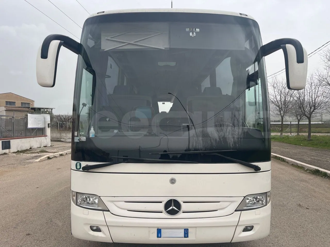 Mercedes-Benz Tourismo RHD 632 01 - Euro5 - 300kW - 12.140mt - 3/4 front left