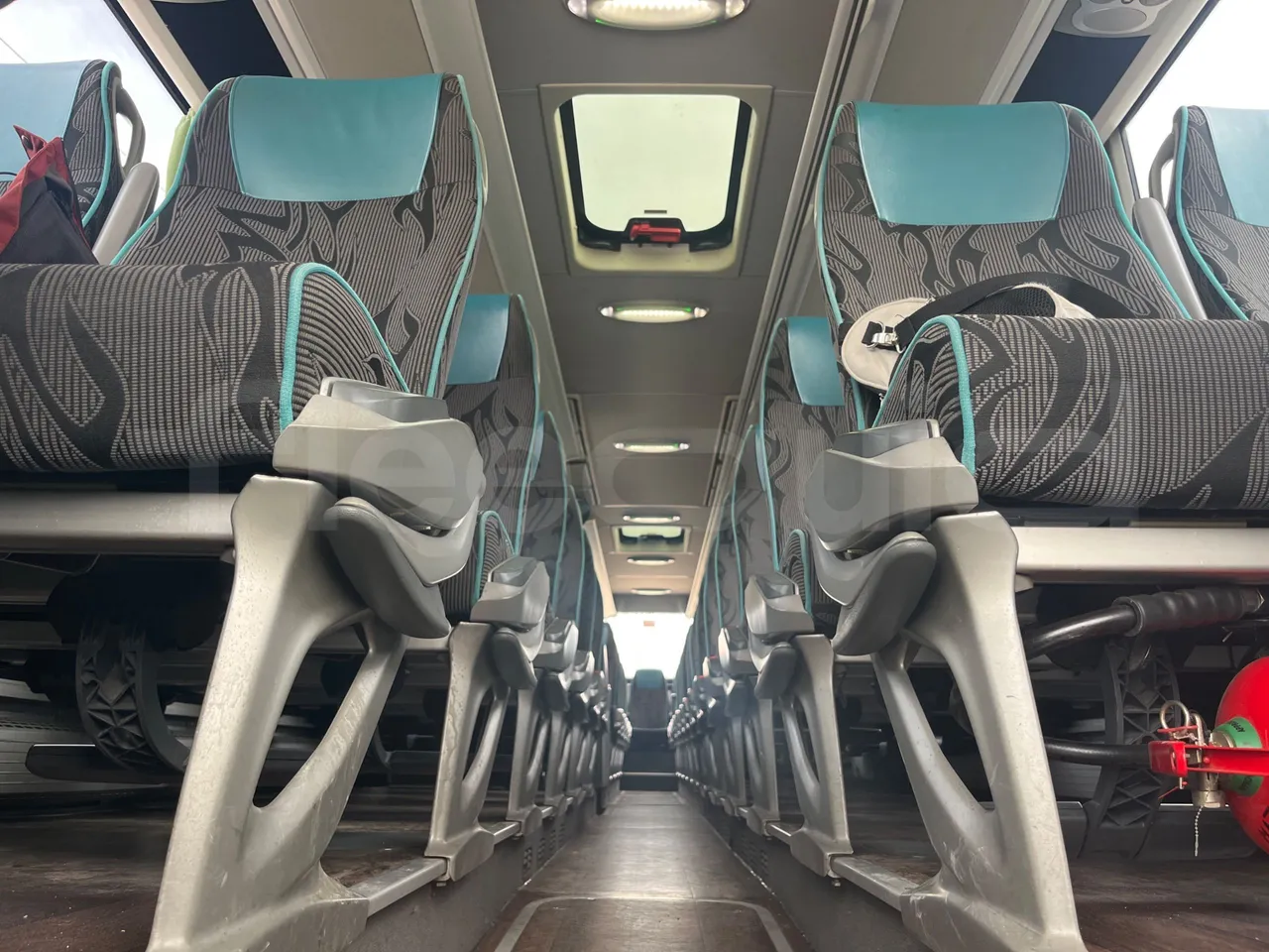 Mercedes-Benz Tourismo RHD 632 01 - Euro5 - 300kW - 12.140mt - camera accessories photo