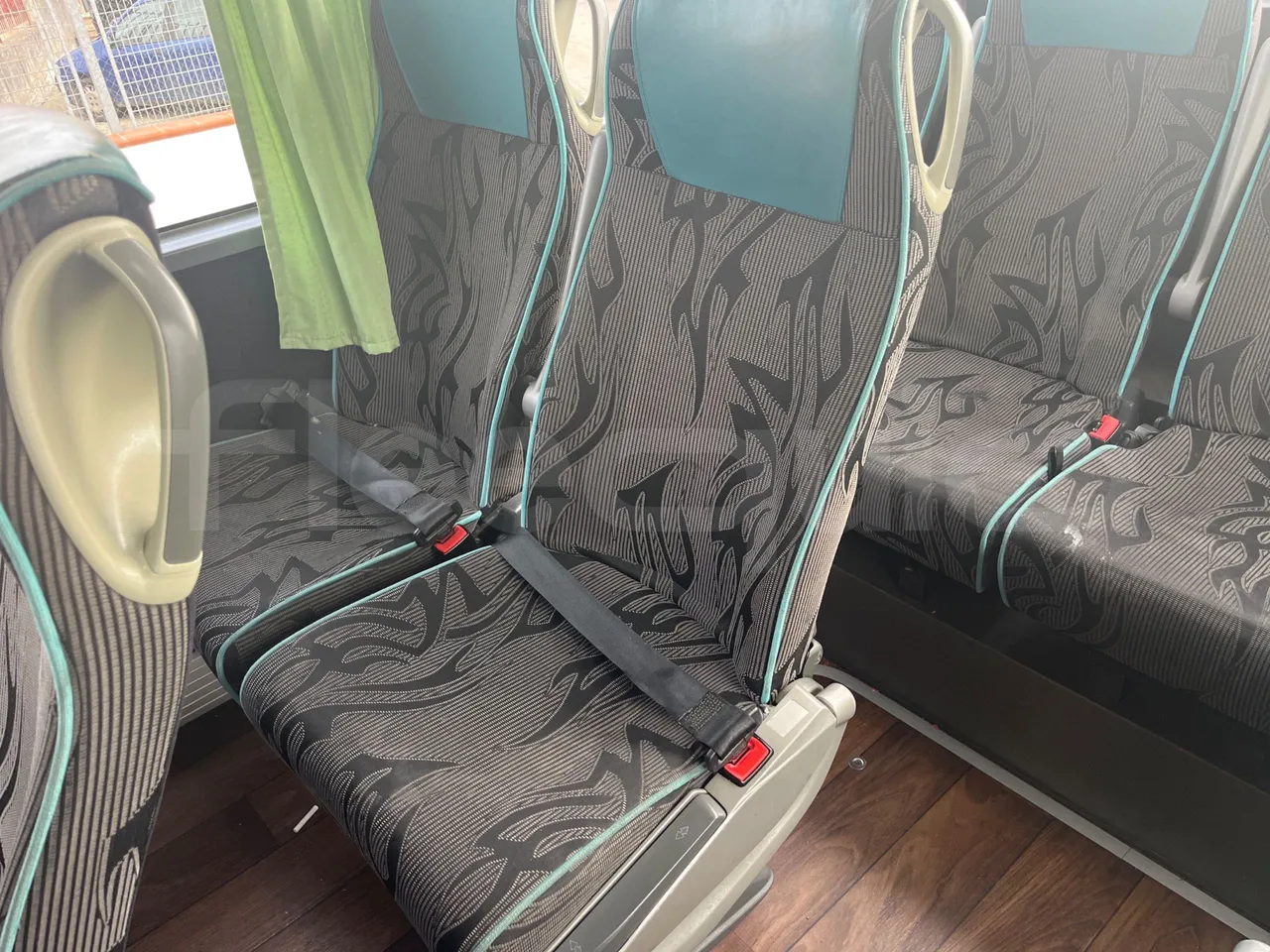 Mercedes-Benz Tourismo RHD 632 01 - Euro5 - 300kW - 12.140mt - toilette accessories photo