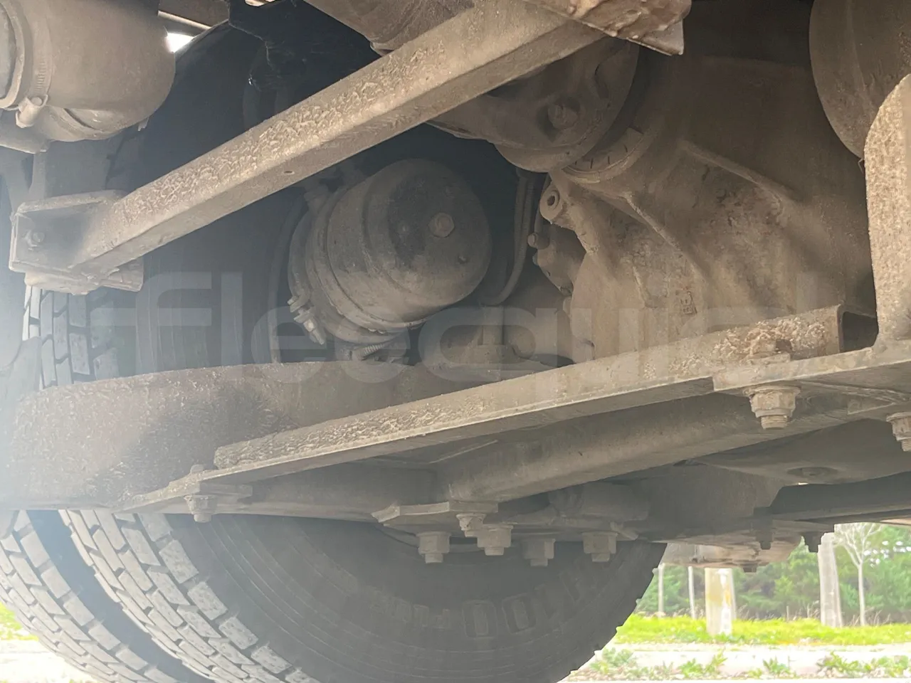 Mercedes-Benz Tourismo RHD 632 01 - Euro5 - 300kW - 12.140mt - axel 2 air springs 1 right