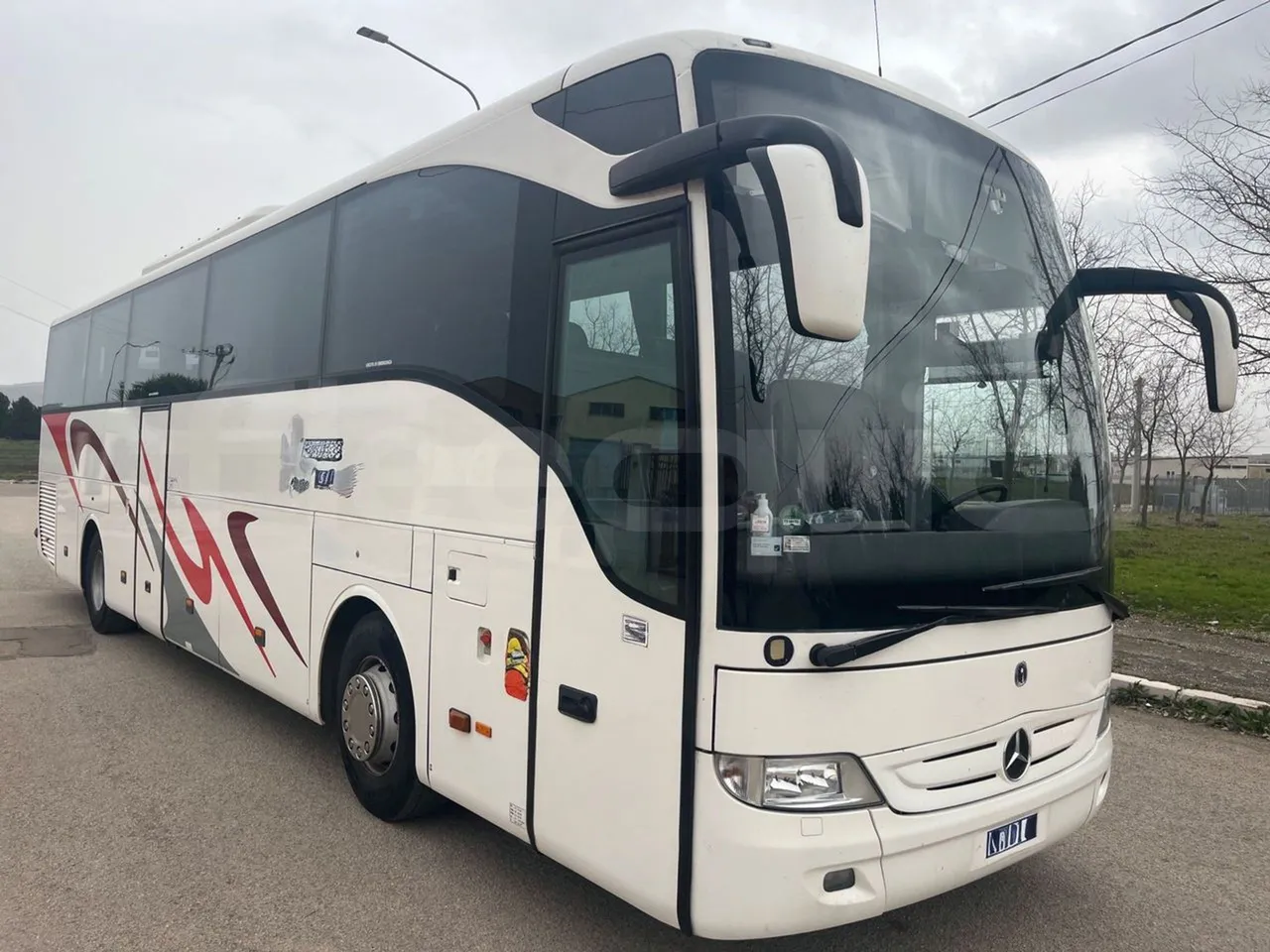 Mercedes-Benz Tourismo RHD 632 01 - Euro5 - 300kW - 12.140mt - front photo