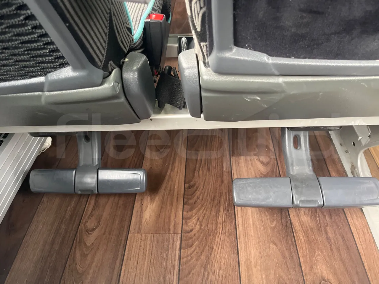 Mercedes-Benz Tourismo RHD 632 01 - Euro5 - 300kW - 12.140mt - roof hatch 3