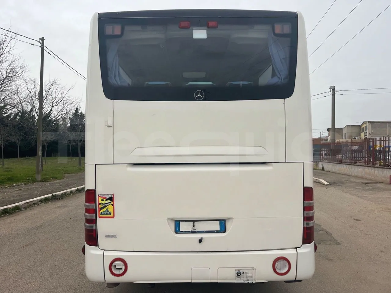 Mercedes-Benz Tourismo RHD 632 01 - Euro5 - 300kW - 12.140mt - rear hatch closed
