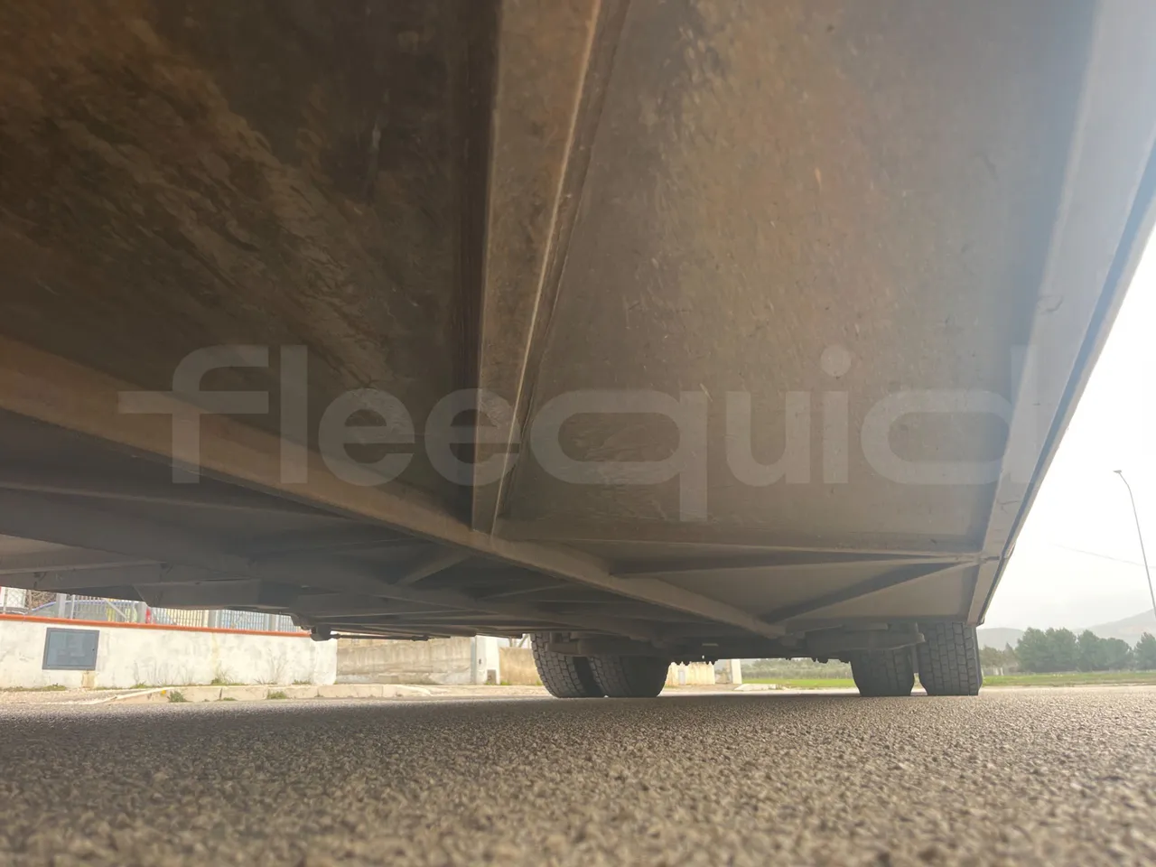 Mercedes-Benz Tourismo RHD 632 01 - Euro5 - 300kW - 12.140mt - front axle left side