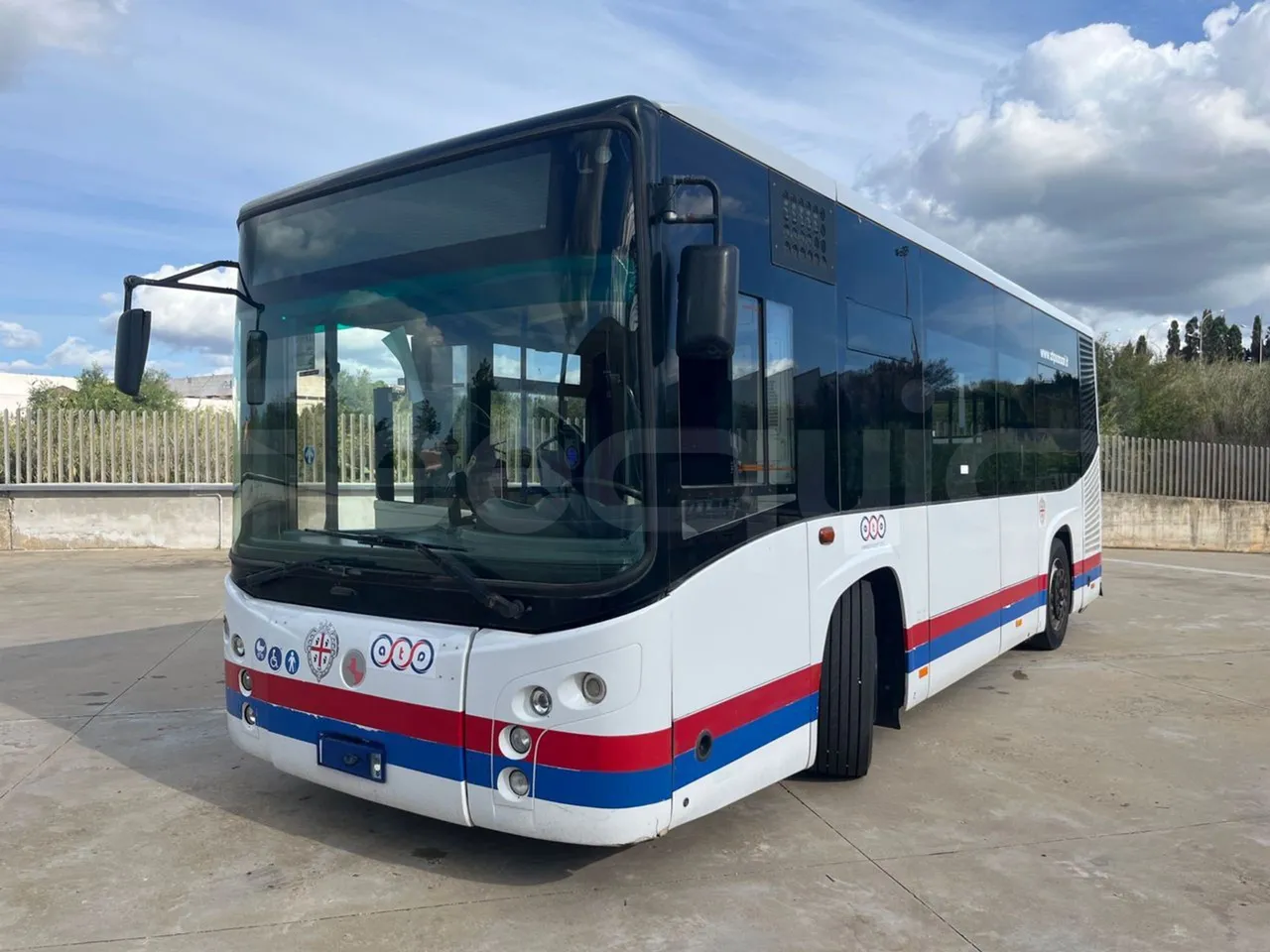 BredaMenarinibus Vivacity Plus C - Euro5 - 161kW - 8mt - 3/4 front left