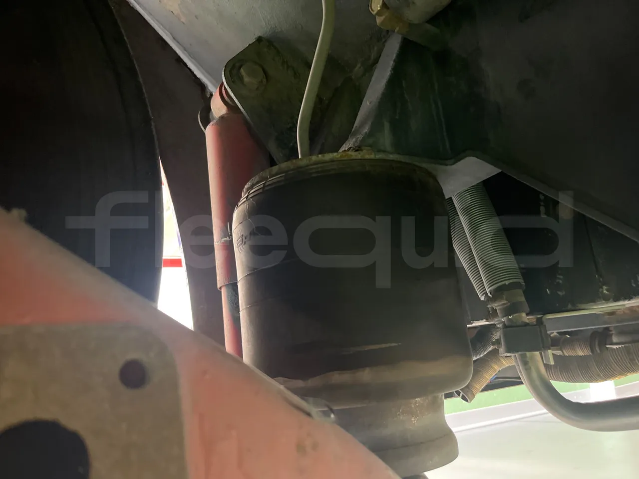 BredaMenarinibus Vivacity Plus C - Euro5 - 161kW - 8mt - axle 2 shock absorbers 1 left