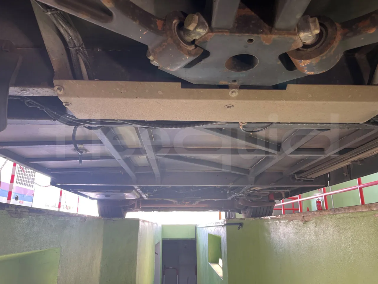 BredaMenarinibus Vivacity Plus C - Euro5 - 161kW - 8mt - central undercarriage photo