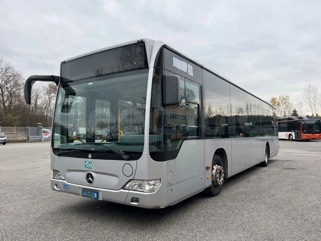Mercedes-Benz O 530 5303/P - Euro 5 - 210 kW - 11.950 mt - 3/4 front left