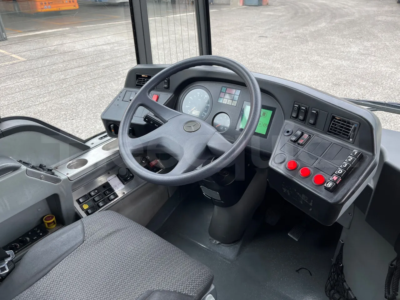 Mercedes-Benz O 530 5303/P - Euro 5 - 210 kW - 11.950 mt - buttons panels on