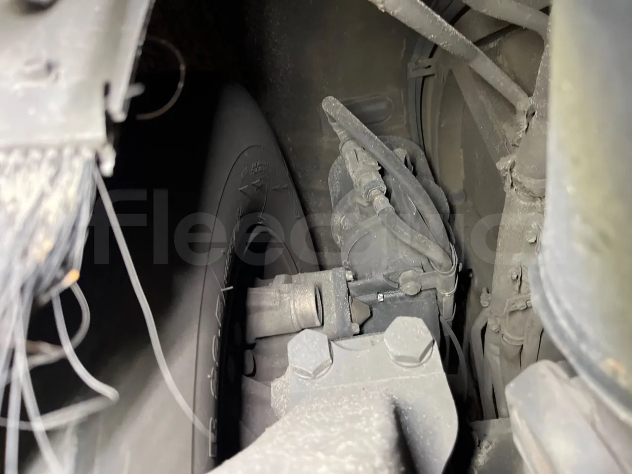 Mercedes-Benz O 530 5303/P - Euro 5 - 210 kW - 11.950 mt - axle 2 caliper brakes left