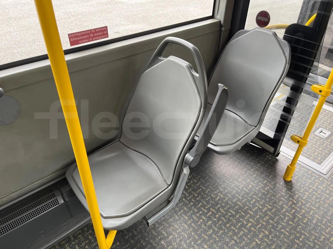 Mercedes-Benz O 530 5303/P - Euro 5 - 210 kW - 11.950 mt - single seat detail