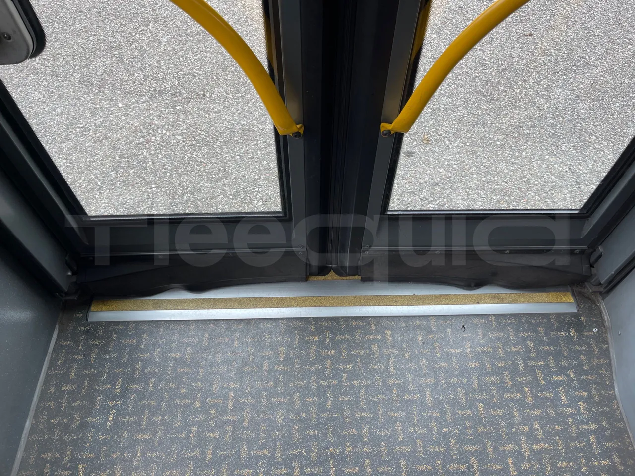 Mercedes-Benz O 530 5303/P - Euro 5 - 210 kW - 11.950 mt - door mechanism photo