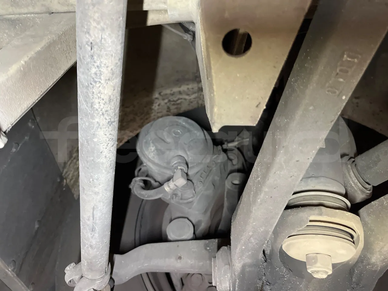 Mercedes-Benz O 530 5303/P - Euro 5 - 210 kW - 11.950 mt - front brake calipers right