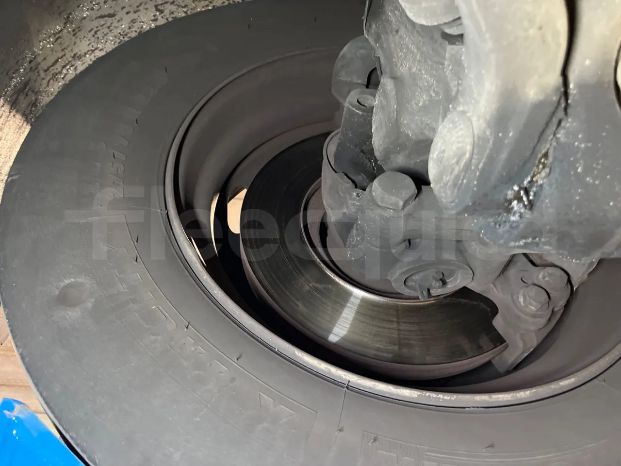 Mercedes-Benz O 530 5303/P - Euro 5 - 210 kW - 11.950 mt - front discs left