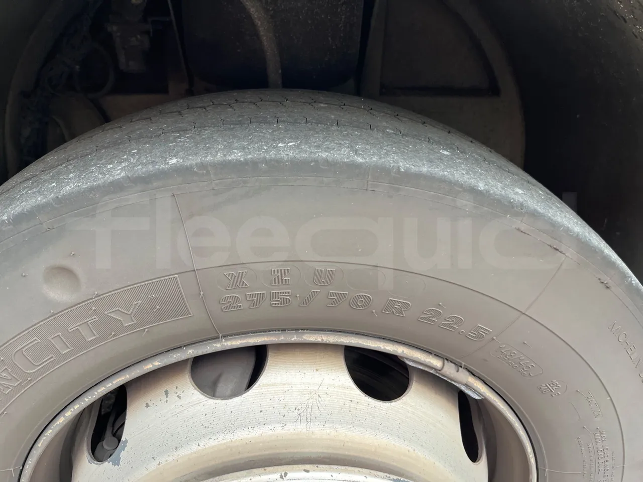 Mercedes-Benz O 530 5303/P - Euro 5 - 210 kW - 11.950 mt - front left tire measurements