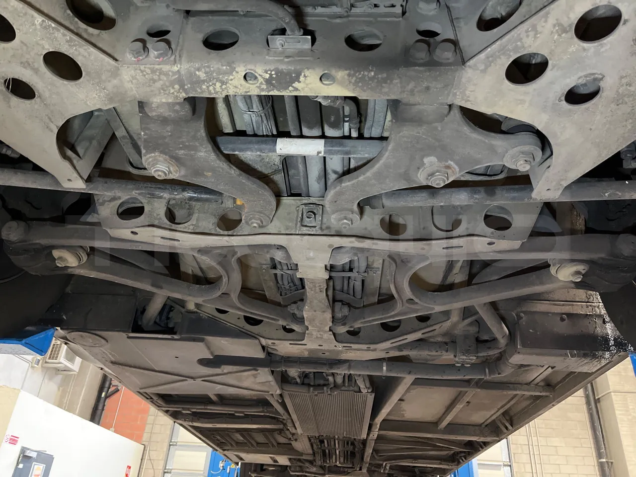 Mercedes-Benz O 530 5303/P - Euro 5 - 210 kW - 11.950 mt - front axle central