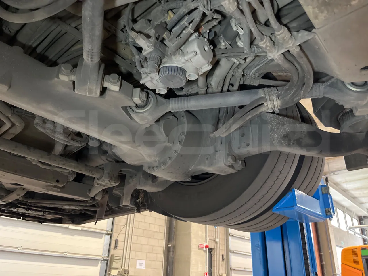 Mercedes-Benz O 530 5303/P - Euro 5 - 210 kW - 11.950 mt - axle 3 left side