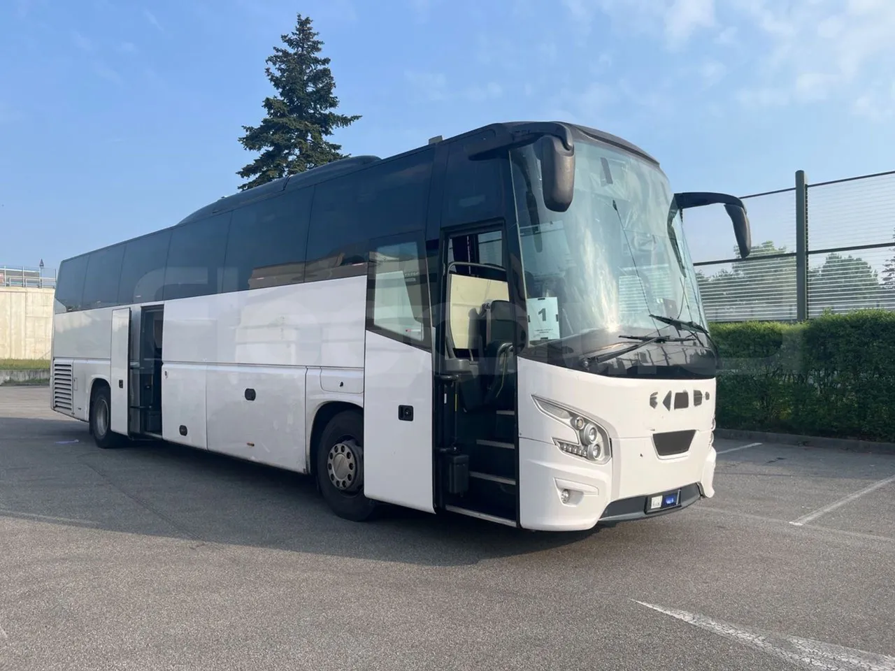 Vdl FUTURA FHD2 501E1 - Euro 6 - 320 kW - 12.875 mt - 3/4 right front doors open