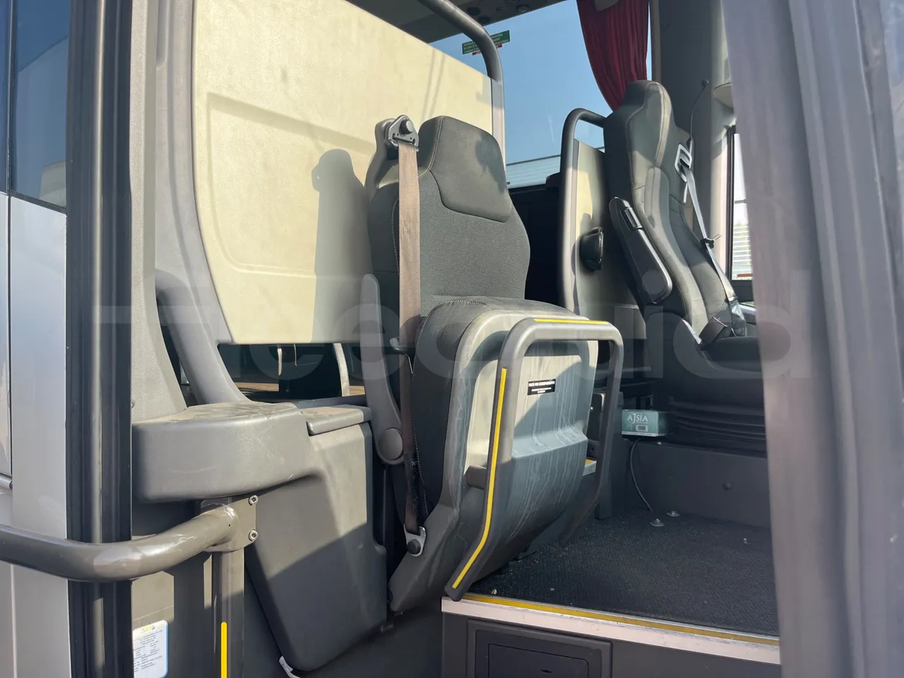 Vdl FUTURA FHD2 501E1 - Euro 6 - 320 kW - 12.875 mt - hostess seat photo