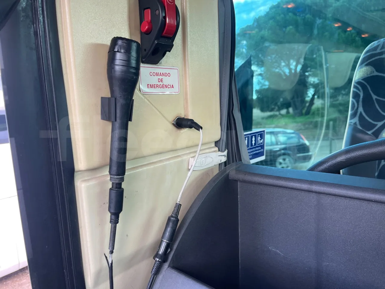 Man Noge TouringR33 - Euro4 - 324kW - 12.200mt - hostes microphone accessories photo