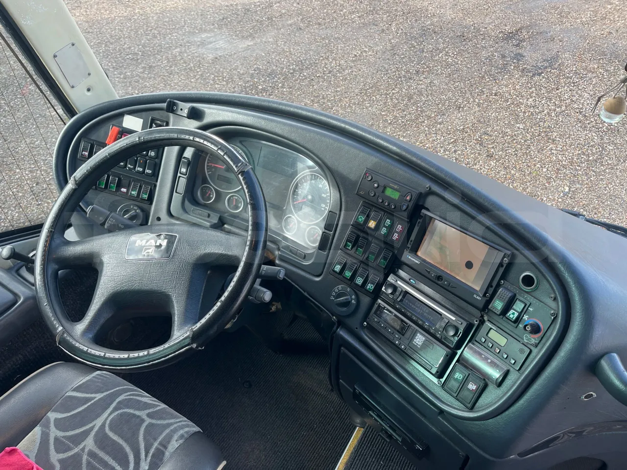 Man Noge TouringR33 - Euro4 - 324kW - 12.200mt - buttons panels on