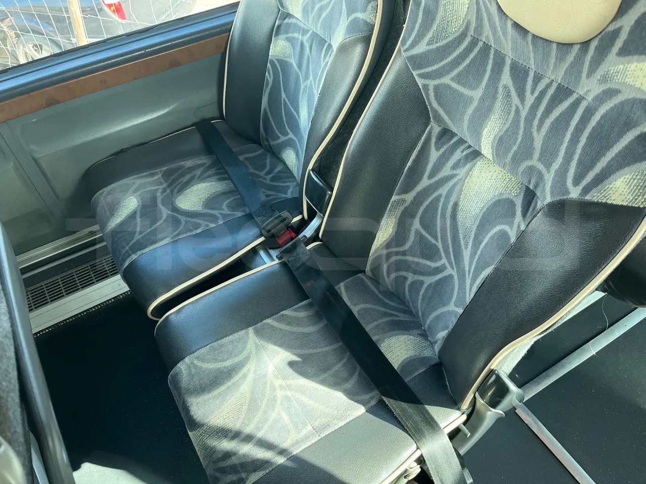 Man Noge TouringR33 - Euro4 - 324kW - 12.200mt - central seat safety belt