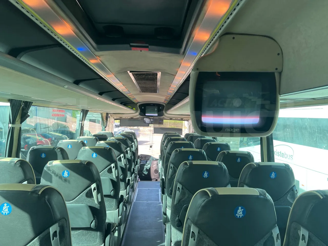 Man Noge TouringR33 - Euro4 - 324kW - 12.200mt - monitor detail photo