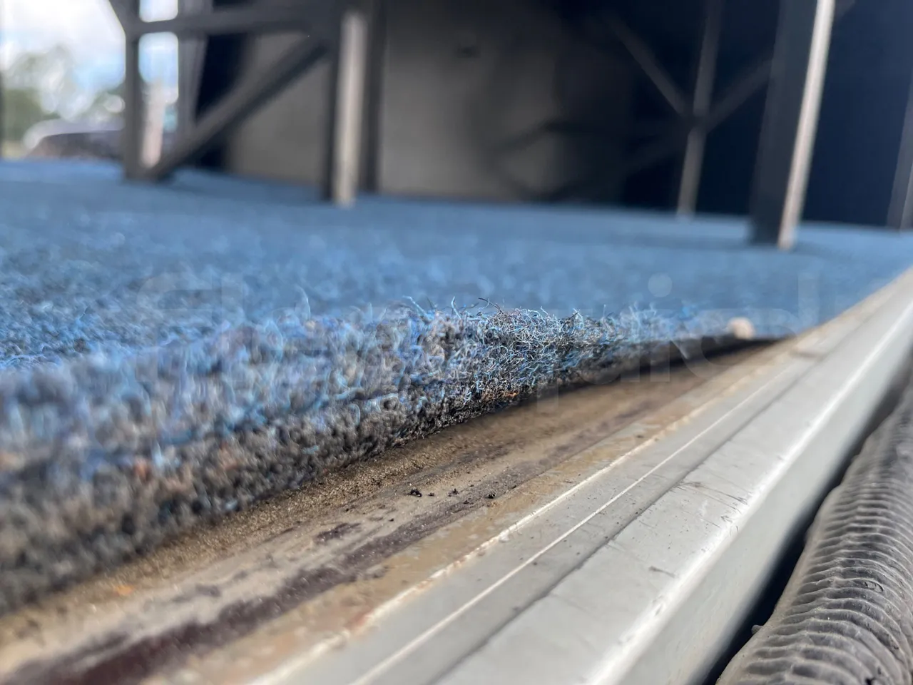 Man Noge TouringR33 - Euro4 - 324kW - 12.200mt - under carpet photo