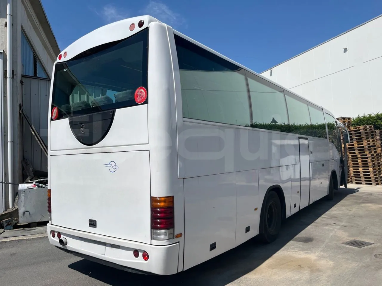 Irizar Scania Century K114IB - EUR3 - 250kW - 12m - 3/4 right rear doors closed