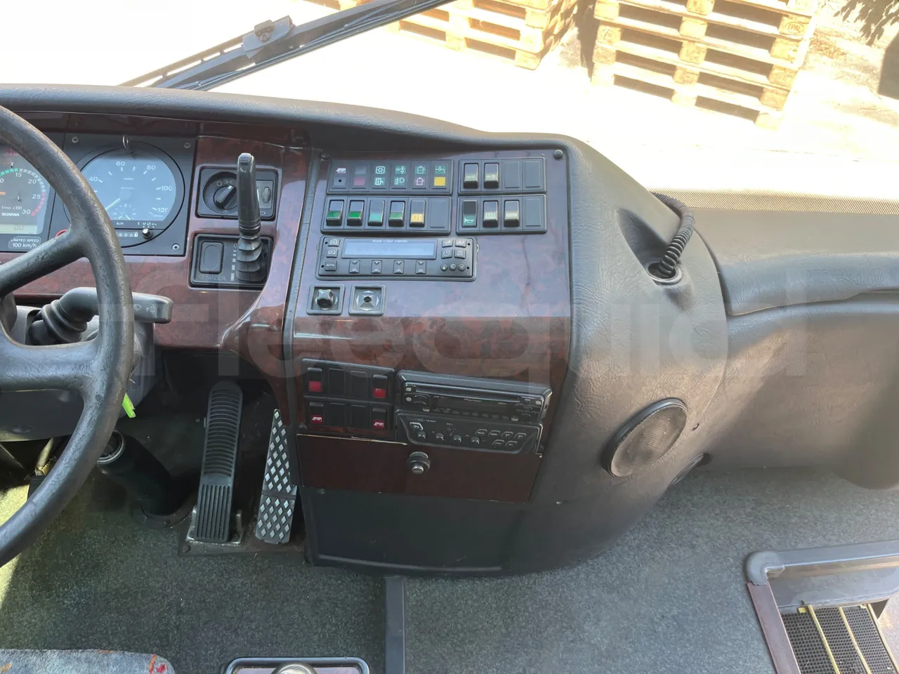 Irizar Scania Century K114IB - EUR3 - 250kW - 12m - radio accessories photo