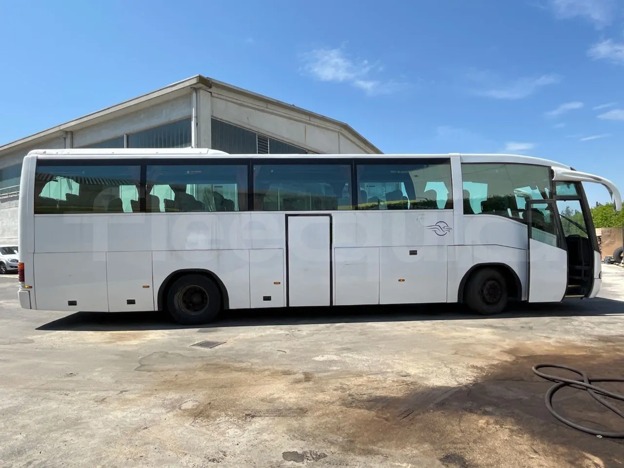 Irizar Scania Century K114IB - EUR3 - 250kW - 12m - right side doors closed