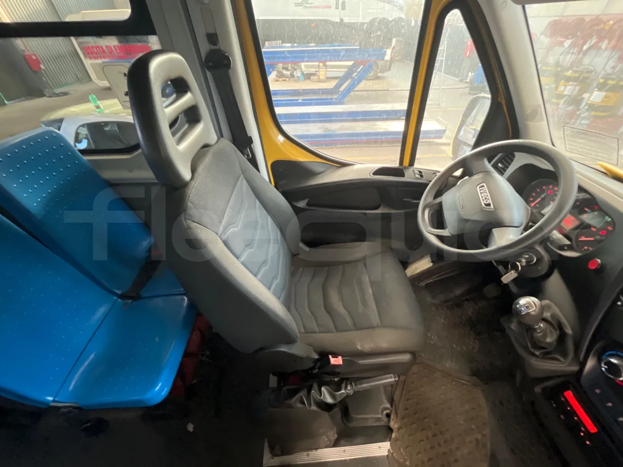 Iveco Daily 50C14N - EUR6 - 100kW - 6,048m - driver's seat photo (mandatory for bus to scrap)