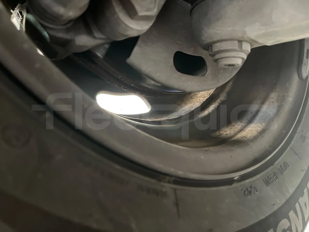 Iveco Daily 50C14N - EUR6 - 100kW - 6,048m - front discs left