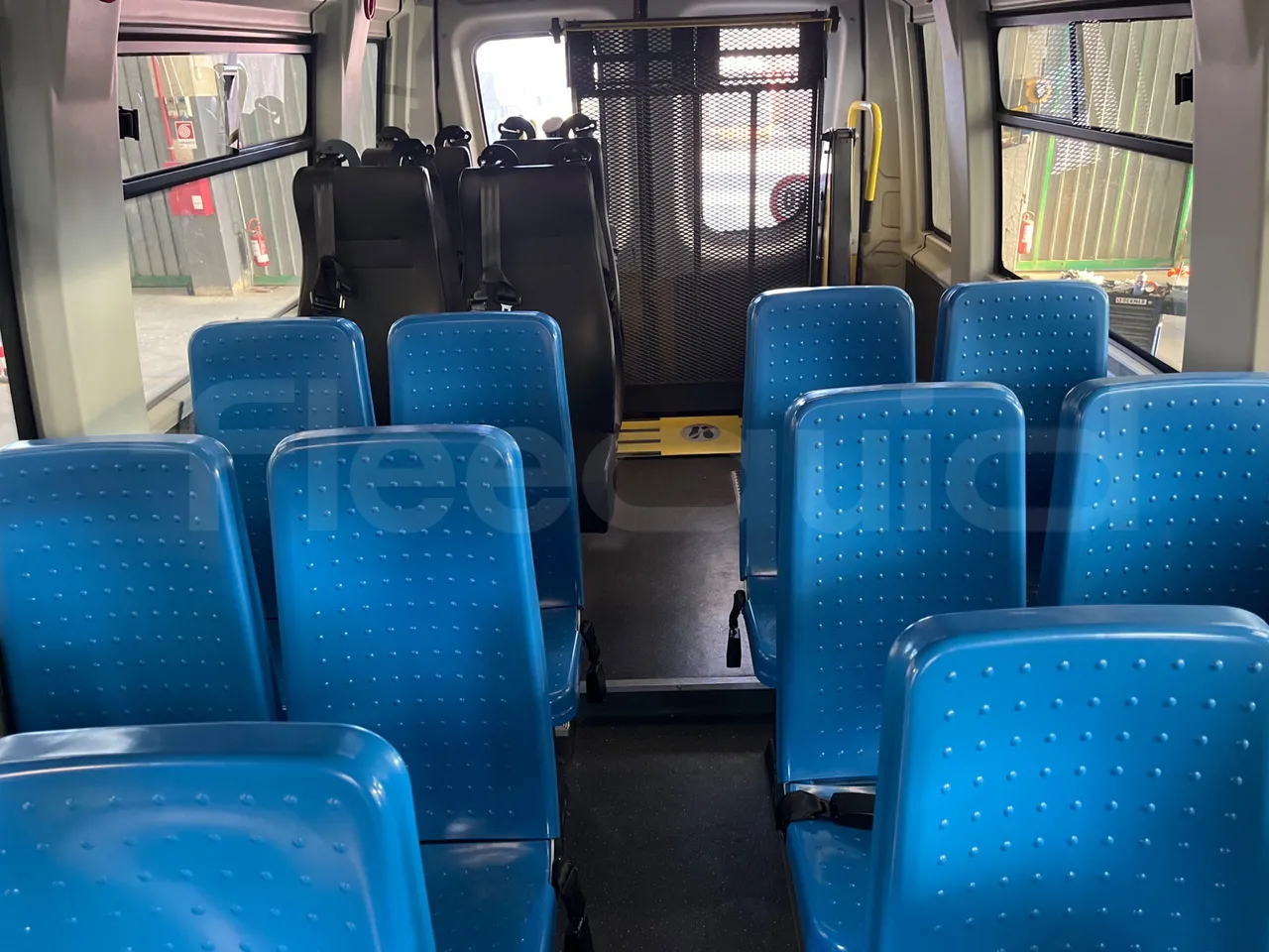 Iveco Daily 50C14N - EUR6 - 100kW - 6,048m - interior reverse seats driver height (mandatory for bus to scrap)