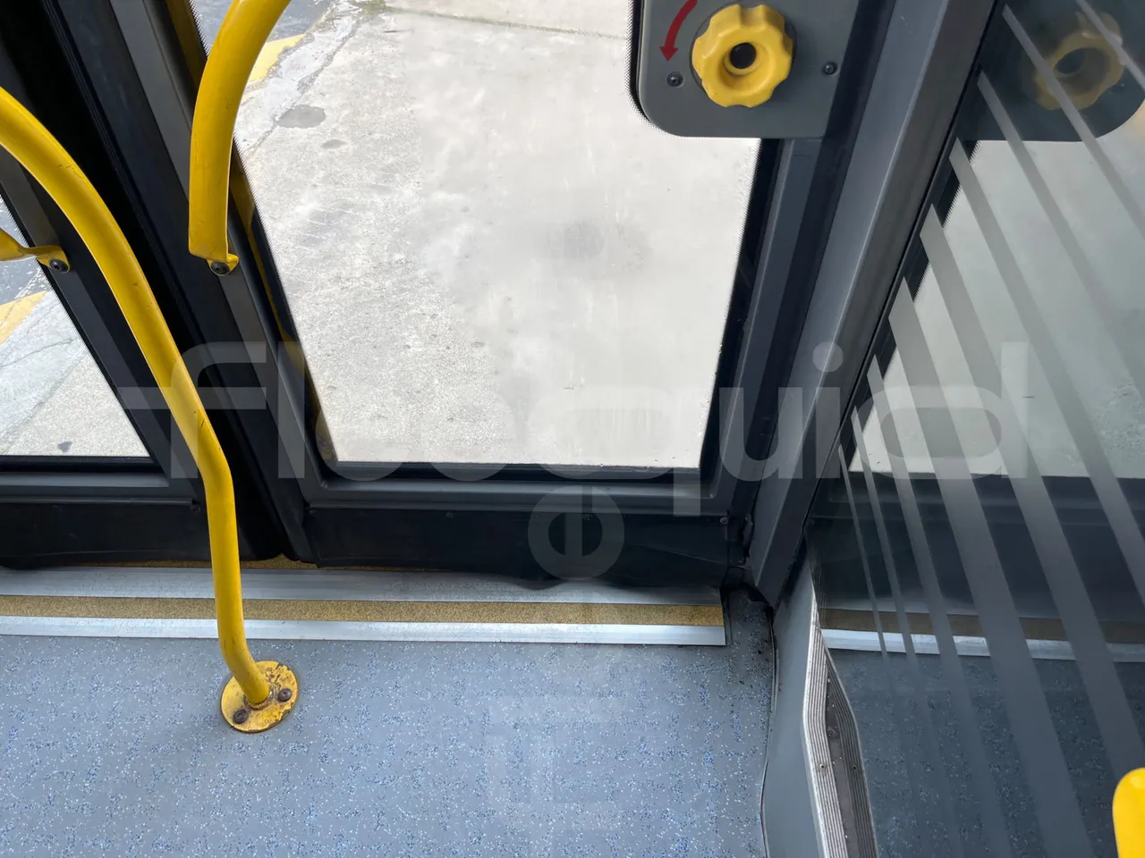 Mercedes-Benz Citaro O 530 A26 - Euro5 - 210kW - 12mt - door mechanism photo