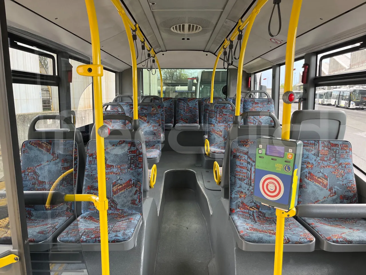 Mercedes-Benz Citaro O 530 A26 - Euro5 - 210kW - 12mt - reverse view middle aisle