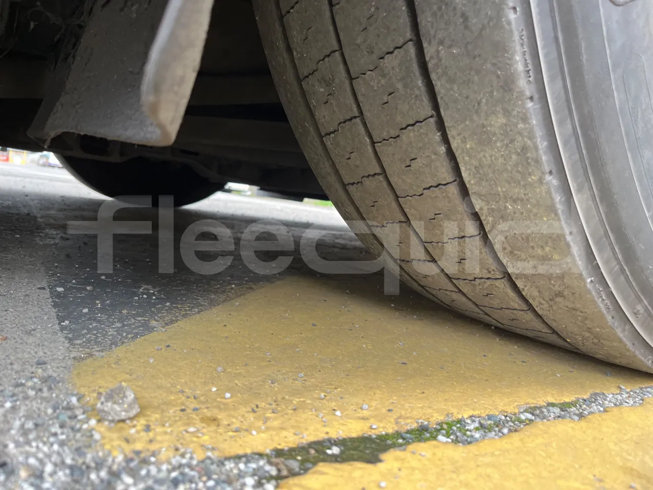 Mercedes-Benz Citaro O 530 A26 - Euro5 - 210kW - 12mt - tread condition front tires right