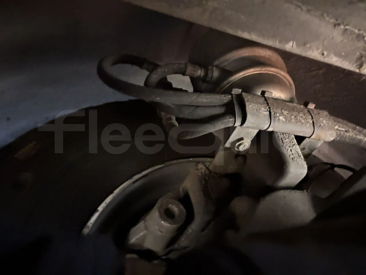 Mercedes-Benz Citaro - Second Axle Caliper Brakes Left Side