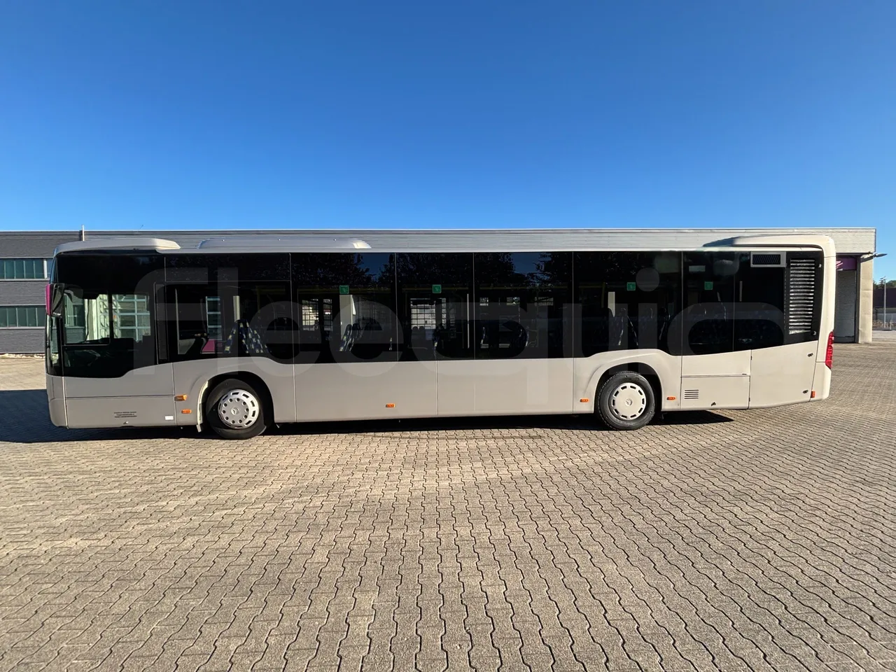 Mercedes-Benz Citaro - Left Side