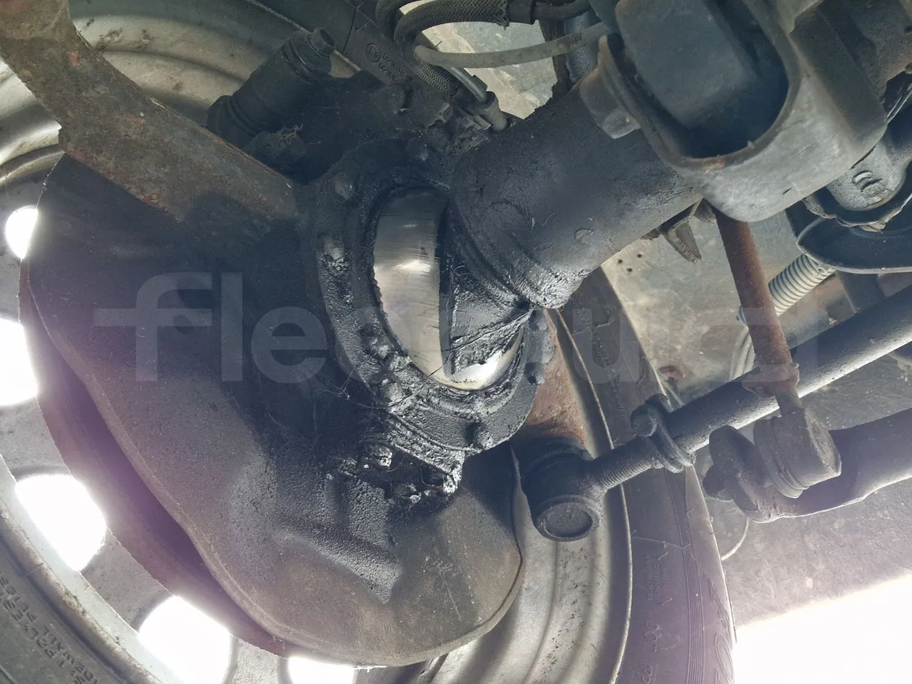Suzuki Road train SJB - EUR4 - 062.05kW - 3.65m - axel 3 caliper brakes right
