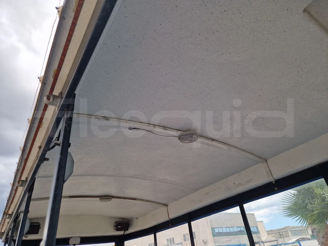 Suzuki Road train SJB - EUR4 - 062.05kW - 3.65m - overhead compartments photo