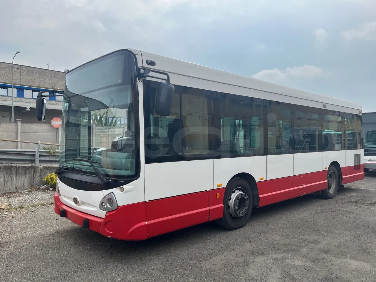 Iveco Heuliez Gx117 - 3/4 Front Left Side