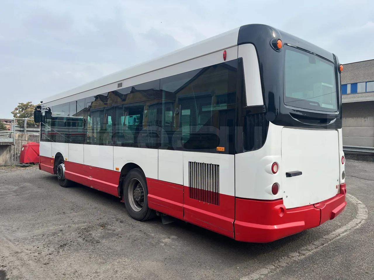 Iveco Heuliez Gx117 - 3/4 Rear Left Side