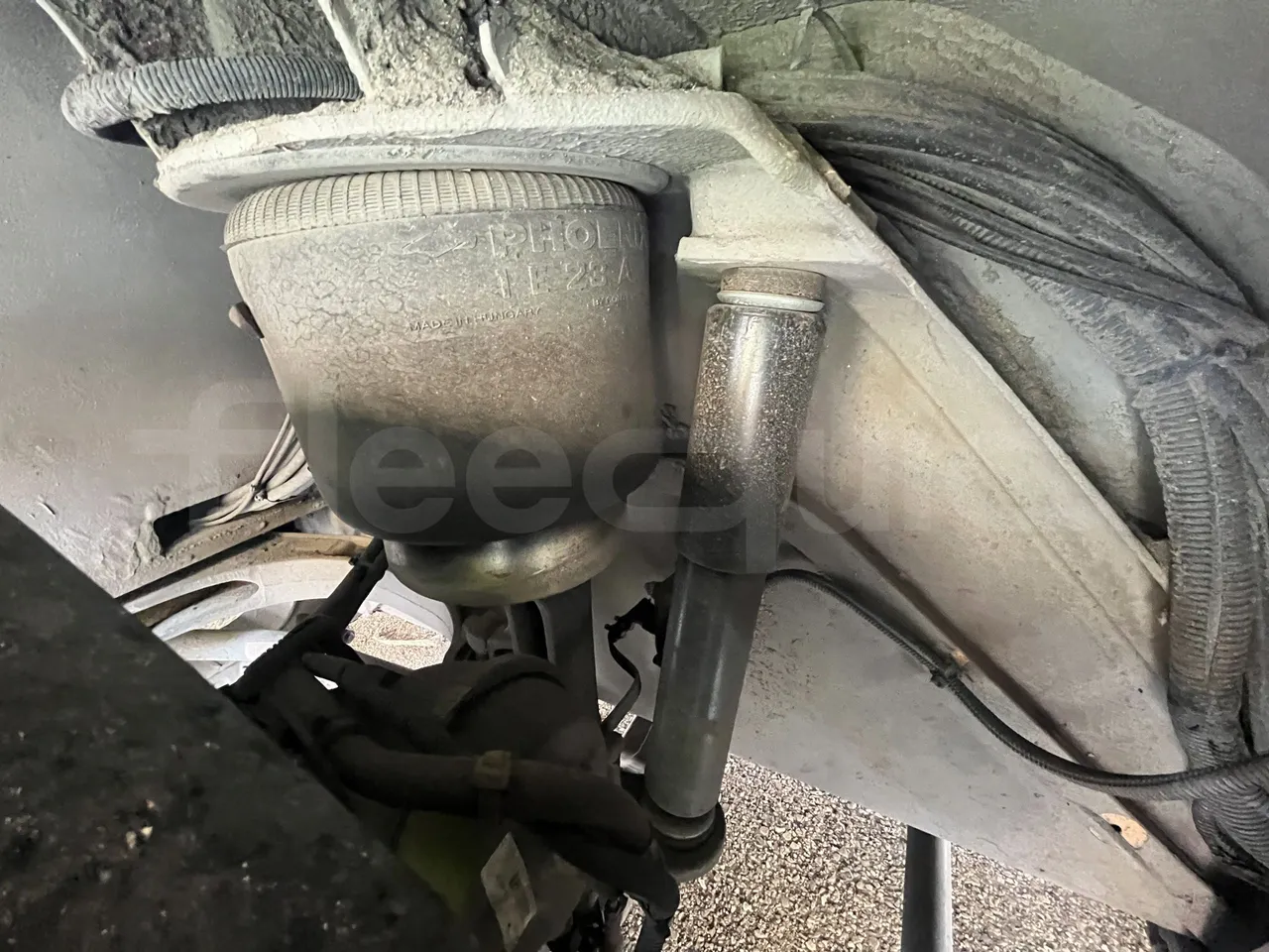 Iveco Heuliez Gx117 - First Axle Shock Absorbers Left Side