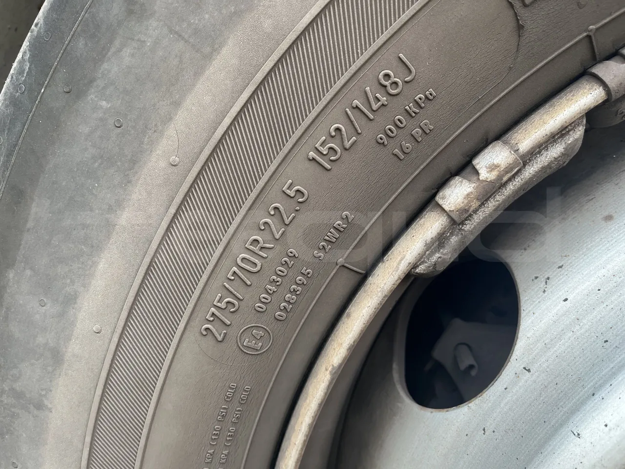 Iveco Heuliez Gx117 - First Axle Left Side: Tyre Size